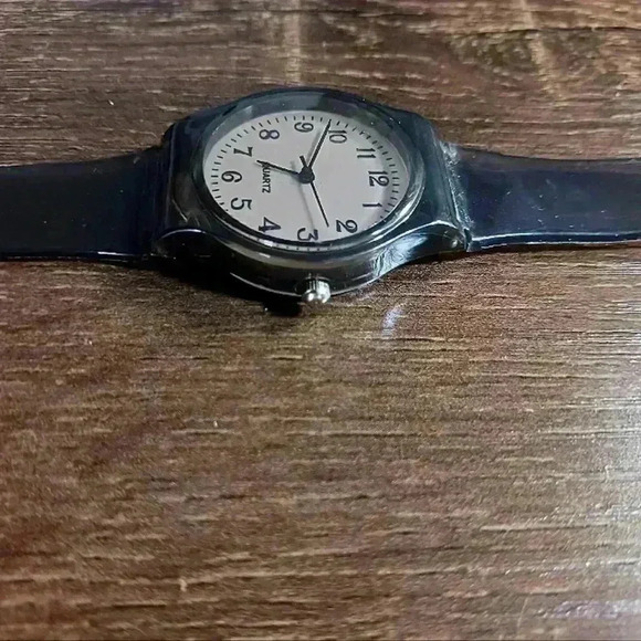 Transparent black watch - Picture 4 of 5